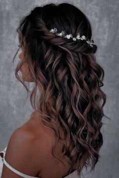 Cute Prom Hairstyles, Simple Prom Hair, Quince Hairstyles, Long Hair Wedding Styles, Peinados Fáciles Para Cabello Corto, Wedding Hair Inspiration, Hairdo For Long Hair, Wedding Hairstyles For Long Hair