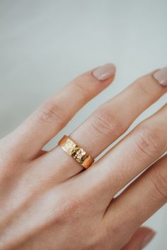 This gold band is minimal, without lacking in substance, and beautifully hand-crafted. I lightly hammer these rings to create a slightly faceted, shine. You can choose a more matte finish or a more heavily hammered finish at checkout. These rings are perfect for all genders! This ring is made out of solid 14k gold. These wide rings are perfectly lightweight and comfortable for everyday wear which makes them amazing wedding bands. Choose BRUSHED MATTE , FACETED, or PEBBLED Finish Texture at check Flat Gold Ring, Hammered Wedding Band, Course Ideas, Band Ideas, Bridal Accessory, Thick Ring, Stamped Rings, Bold Rings, Stacking Ring Set