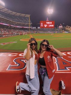 Red Sox Game Outfit Women, Cardinals Game Outfit, Red Sox Game Outfit, Red Sox Game, Summer Moodboard, Pretty Mess, Cardinals Game, Baseball Stuff, Insta Photos