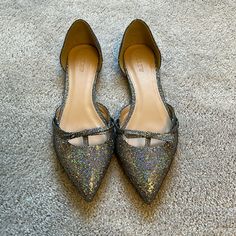 Brand New! Glitter Flats With Round Toe For Party, Glitter Round Toe Flats For Party, Glitter Party Flats With Round Toe, Elegant Metallic Flats For Party, Metallic Flats For Spring Party, Closed Toe Flats For Fall Party, Bow Flats, Silver Sparkle, Glitter Bow