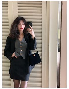 Work Ootd, 2023 Outfits, Elegant Outfit Classy, Teaching Outfits, Academia Style, Modest Dresses Casual, Stylish Work Attire, Elegant Outfits, Corporate Outfits