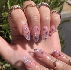 Almond Nails Almond acrylic nails designs, Almond nails designs Nail Art Papillon, Easy Nails, Almond Shape Nails