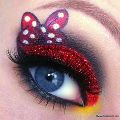 xthis is kinda cute!!!!(: Disney Eye Makeup, Disney Inspired Makeup, Disney Eyes, Fantasy Make-up, Make Up Designs, Disney Makeup, Crazy Makeup, Halloween Make Up, Eye Makeup Art