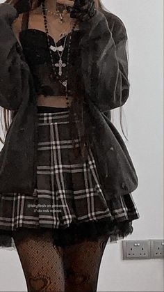 Goth Outfit, Alt Outfits, Rock Punk, Alt Fashion, Swaggy Outfits, Gothic Outfits, Alternative Outfits, Edgy Outfits, Teen Fashion Outfits