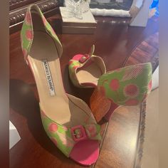 Good Condition! Some Wear At The Seam As Pictured Designer Pink Closed Toe Heels, Manolo Blahnik Pink, Green Cherries, Manolo Blahnik Shoes, Manolo Blahnik, Shoes Women Heels, Pink And Green, Shoes Heels, Buckle