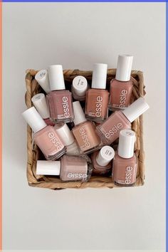 Thanksgiving is a time for gratitude, family, and festive gatherings. Celebrate the season with one of these 25 creative nail designs that reflect the holiday spirit! Fall, ideas, short, art, colors, inspo, snoopy, designs acrylic, easy, simple. Nail Polish Astethic, Natural Nails Polish Ideas, Good Nail Polish Brands, Classy Nail Polish Colors, Best Essie Colors, Nail Products Aesthetic, Nail Polishes Aesthetic, Essie Neutral Nail Polish, Aesthetic Nail Polish Colors