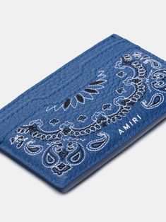 House signature graphics illustrate small leather goods for on-the-go wear. The Bandana Card Holder is designed with classic six-slot construction and embroidered with the house's bandana motif. CORE COLLECTION MADE IN ITALY 100% LEATHER Blue Bandana, Small Leather Goods, Leather Goods, Card Holder, In Italy, Italy, Leather, Blue, Design