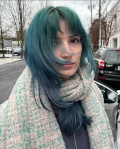 makabirdd on ig Blue Haired Characters, Blue Haired Girl, Hair Help, Dye My Hair, Hair Dye Colors, Cut My Hair, Long Hair Cuts, Hair Dye