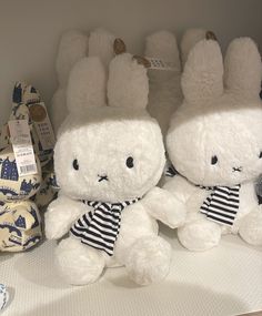 aesthetic miffy plush plushie widget pfp icon wallpaper Plushie Aesthetic Pfp, Miffy Plushies, White Aesthetic Pfp, Miffy Widget, Plushie Pfp, Miffy Pfp, Miffy Stuff, Miffy Icon, Miffy Wallpaper