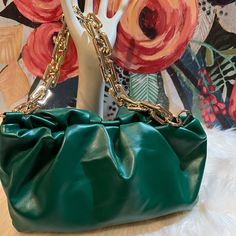 Luxurious Plastic Chain Women Handbag Pu Leather Thick Chain Cloud Handbag Fashion Shoulder Underarm Bag Chain Women Bag Shoulder Bag 11lx7wx3d 5 Inch Opening With Pocket And Extra Strap Plastic Chain Green Evening Bags With Chain Strap, Green Chain Shoulder Bag For Party, Trendy Clutch Evening Bag With Chain, Chic Green Shoulder Bag With Chain, Trendy Chain Clutch Evening Bag, Trendy Evening Clutch With Chain, Green Clutch With Chain Strap, Green Shoulder Bag With Chain Strap As Gift, Elegant Green Bags With Chain Strap