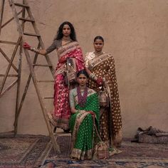 Latest Sabyasachi 2023 Bridal Collection With Pictures Ayush Kejriwal, Heavy Lehenga, Sabyasachi Mukherjee, Sabyasachi Sarees, Gold Lehenga, Mehendi Outfits, Traditional Bride