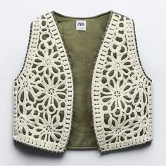 Quilted Vest With Open V-Neckline. Soft Feel Raised Embroidery. 51% Cotton 49% Polyester Khaki | 3798/801 #Cm Quilted Waistcoat, Long Knit Vest, Olive Green Vest, White Puffer Vest, Zara Basics, Waistcoat Woman, Faux Leather Vest, Floral Vests, Boho Crop Tops