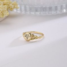 Our Customized birth flower ring makes the perfect trendy gift for your mother, sister, grandparent, bridesmaid, close friend, Each personalized premium quality ring can be personalized with 1-5 birthflowers. We offer 12 different kinds of birth flowers. Material :- 925 STERLING SILVER Pls check your ring size before purchasing. Thank you so much! Flowers Number: each ring can fit: 1-5 birth flowers January ★ Snowdrop ★ - Admiration, love, hope, rebirth February ★ Violet ★ - Faithfulness, humili Nature-inspired Flower Shaped Ring As A Gift, Nature-inspired Flower Shaped Gift Ring, Gold Flower Promise Ring For Mother's Day, Dainty Promise Flower Ring With Birth Flower, Nature-inspired Gold Flower Ring With Birth Flower, Nature-inspired Gold Birth Flower Ring, Nature-inspired Rose Gold Flower Ring As Gift, Birth Flower Ring For Promise, Dainty Birth Flower Promise Ring