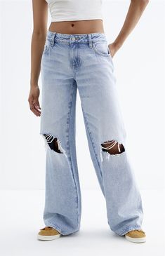 Casey Light Indigo Ripped Knee Low Rise Baggy Jeans Ripped Baggy Jeans, Fall Wishlist, Low Rise Baggy Jeans, Slim Fit Cargo Pants, Baggy Jeans Outfit, Jeans Outfit Women, Pacsun Jeans, Curve Jeans, Jeans Kids