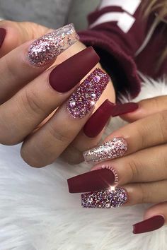 Burgundy Ombre Nails, Burgundy Coffin Nails, Acrylic Ombre, Burgundy Acrylic Nails, Ombre Burgundy, Maroon Nails, Ombre Acrylic Nails, Burgundy Nails, Red And Silver