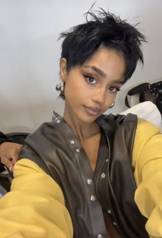 Tyla Hair Pixie, Finger Waves, Cute Makeup Looks, Pixie Bob, Halloween 2024, Reference Poses, Haircut Ideas, Pixie Hairstyles, Cute Makeup