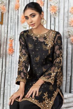 Onyx | Pakistani Designer Outfit | Sarosh Salman Suits For Eid, Embellished Suit, Pakistani Kids Dresses, Desi Suits, Design For Dress, Manpreet Kaur, Bridal Couture Week, Desi Look, Embroidery Leaf