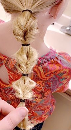 Fun Bubble Braids, Bubble Braid Pull Through, Fish Tail Bubble Braids, Inside Out Bubble Braid, Flip Through Bubble Braid, Twist Bubble Braids Hairstyles, Flipped Bubble Braid, Inverted Bubble Braid, Twist Bubble Braid