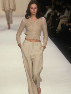 Ralph Lauren Spring Summer, Ralph Lauren Runway, Classic Ralph Lauren, Elegant Outfit Classy, Lookbook Outfits, Office Fashion, Elegant Outfit