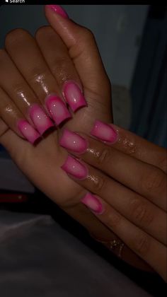 Short Acrylic Nails Airbrush, Aura Nails Acrylic Short, Short Nails Airbrush, Pink Aura Nails Short, Aura Airbrush Nails, Aura Toe Nails, Pink Aura Nails Square, Aura Duck Nails, Short Aura Nails Square