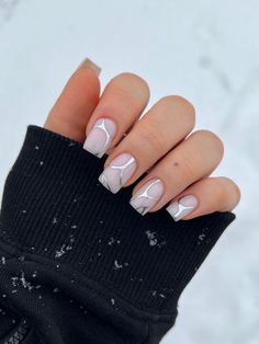 Metallic Nail Designs Paznokcie Hello Kitty, Simple Acrylic Nails, Short Acrylic Nails Designs