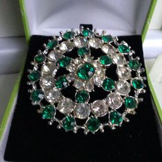 Stunning Vintage Large Brooch This brooch had stunning stones and lovely detail Looks Stunning On Thank you for looking Costume Jewelry Bling Brooches For Gifts, Bling Costume Jewelry Brooches For Gifts, Green Round Brooches For Wedding, Anniversary Rhinestone Round Brooches, Green Round Wedding Brooches, Anniversary Brooches With Rhinestones, Anniversary Round Rhinestones Brooches, Anniversary Round Brooches With Rhinestones, Antique Jewelry