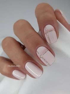 Winter Nail Design Short Nails, Gel Nail Square Designs, New 2023 Nails, Nails Winter 2023 Short, Nail Art Designs Winter 2023, Classy Holiday Nails Acrylic, Casual Nails Acrylic Short, Classy Nails Short Winter 2023, New Year Nails 2023 Short