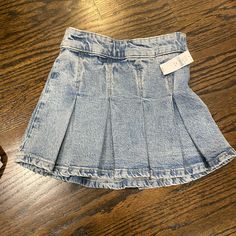 Light Wash Size Xs(4-5) Sassy Shortcake, Cute Online Clothing Stores, Girls Denim Skirts, Homecoming Outfit, Preppy Tops, Jean Skirts, Kitty Clothes, Hello Kitty Clothes, Teen Swag Outfits