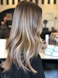 My hair dreams finally came true, bronde sombre #balayage #sombre #brunette Pinterest Hair, Balayage Hair Blonde, Brown Blonde Hair, Long Blonde, Long Blonde Hair, Hair Envy, Blonde Balayage, Brown Hair Colors, Hair Skin