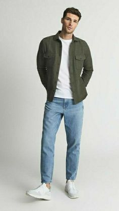 Mens Daily Outfit Men Styles, Men’s Normcore, Men’s Photo Shoot Outfits, Casual Male Winter Outfits, Conservative Mens Fashion, Black Shirt Layered Outfit Men, Mens Style 30's, Men’s Casual Looks, Man Outfit Smart Casual