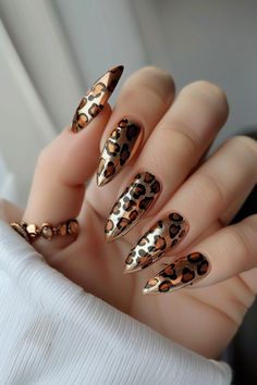 15 Chrome Nails for Summer Ideas You Need to See Glamour Nails Designs, Metallic Nail Colors, Statement Nails, Leopard Nail Designs, Crackle Nails, Cheetah Print Nails, Chrome Nail Art, Cheetah Nails