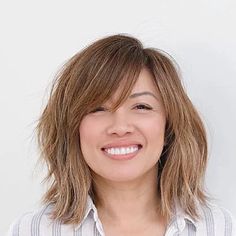 Shoulder Length Hair With Layers And Side Bangs, Side Bangs Short Hair, Side Part With Bangs, 2022 Haircut, Shoulder Length Hair With Bangs, Medium Length Hair With Bangs, Fringe Hair, Long Shag Haircut, Layered Haircuts With Bangs