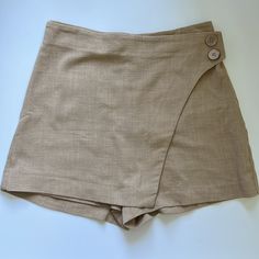 Super Cute Mini Skort From Zara. Linen-Like Material That Is 100% Cotton. Love So Much But Had To Order The Next Size And Couldn’t Return This One. No Defects! Never Worn! - High Rise - Zipper Closure On Back - Hips: 18” - Length: 15” Zara High-waisted Beige Shorts, Fitted Beige Zara Shorts, Zara Skirts, Womens Skirt, Super Cute, Zara, Zipper, Women Shopping, Color