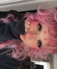 mirandathekitten on insta Pink Hair And Glasses, Pink Grunge Makeup, Enstars Edits, Pink Alt, Pastel Goth Makeup, Cool Hair Designs, Rave Makeup, Unicorn Makeup, Dyed Hair Inspiration