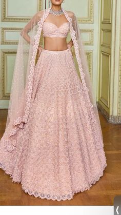 Lehenga Design For Engagement, Trendy Outfits Indian, Fashionable Saree Blouse Designs, Bridal Lehenga Choli, Lehenga Designs, Indian Fashion Dresses, Bridal Lehenga, Saree Blouse Designs, Celebrity Dresses