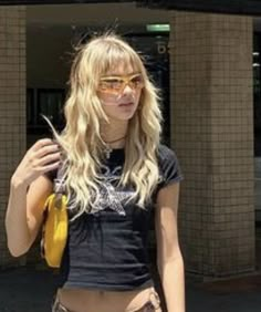 Alt Long Layered Hair, Short Bangs Shaggy Hair, Brown Edgy Hair, Rockstars Gf Hair, Blonde Hair Rock Style, Dyed Hair For Hazel Eyes, Womens Rockstar Hair, Long Blonde Layered Hair With Bangs, Blonde Rockstar Hair