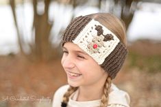 Ravelry: Reindeer Headwarmer pattern by Jennifer Pionk Crochet Earwarmers, Random Crochet, Crochet Headwear, Stitch Ears, Head Warmer, Crochet Headbands, Christmas Crafty, Stash Buster, Bun Hat