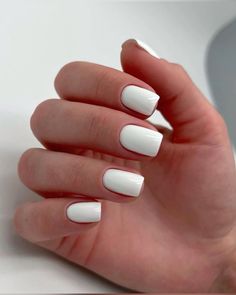 Nails Short White, White Short Nails, White Gel Nails, Short Gel Nails, White Acrylic Nails, Nails White, White Nail Designs, Acrylic Nails Coffin Short, Short Acrylic Nails Designs