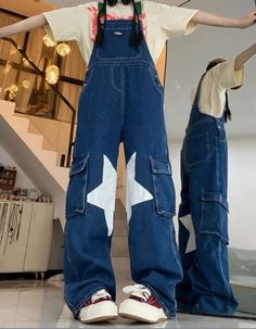 Nice Clothes Aesthetic, Baggy Clothes Inspo Summer, Comfortable Dress Pants For Women, Cool Comfortable Outfits, Overalls Outfit Y2k, Baggy Pants Drawing Reference, Baggy Overalls Outfit 90s, Star Inspired Outfits, Dress And Jeans Outfit