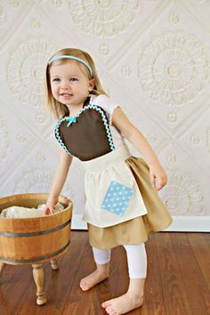 CINDERELLA Work Apron for Kids Cute Girls Dress up Costume Apron - Etsy Apron For Kids, Everyday Princess, Womens Apron, Apron Ideas, Cooking Aprons, Princess Theme Birthday Party, Work Apron, Up Costume, Cinderella Party