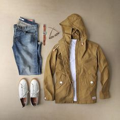 Hot days with scattered showers.Men's Outfit for rainy day Jean Jacket Men, Outfit Grid, Grunge Look, Mens Fashion Casual Outfits, Denim Jacket Men, Brown Jacket, Rainy Day Outfit, Day Outfit, Outfit Style