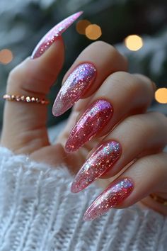 50 Glamorous Chrome Nails Designs For a Shinning 2024 - ACRYLICNAILDESIGNS Nirvana Nails, Nail Art Stencils, Negative Space Design, Trendy Nail Designs, Chrome Nails Designs, Pink Glitter Nails, Special Nails, Sassy Nails, Classic French Manicure