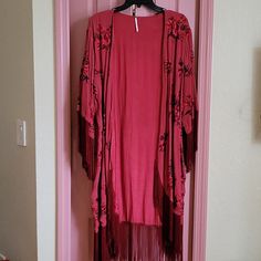 Reposhing This Item I Purchased From @Fefemariaca. Loved It, But Ready To Rotate For Something New. Questions? Leave A Comment Below! Free People Kimono, Embroidered Kimono, Kimonos, Leave A Comment, Something New, Free People, Floral, Red, Women Shopping