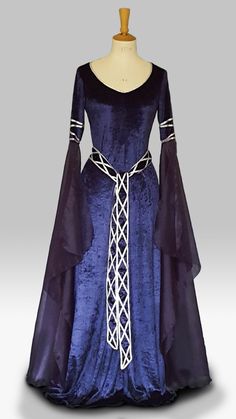 Celtic Dresses, 13th Century Clothing, Red Characters, Elven Fashion, Celtic Costume, Historical Garments, Medieval Character, Celtic Dress, Hand Fasting