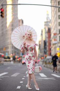 Rachel Jensen, The Pretty Dress Company, Pin Up Looks, Jane Doe, Cute Dress Outfits, Golden Hair, Elegant Ladies, Dresses Outfits