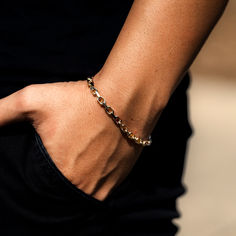 #mensjewellery #braceletsformen #goldchain Mens Gold Bracelet, Mens Gold, Rolo Chain