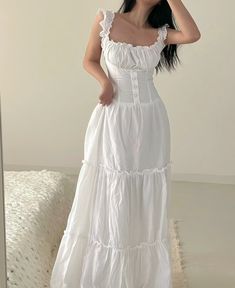 Long White Dress Aesthetic, White Summer Dress Aesthetic, Long White Dress Outfit, White Dress Aesthetic, White Long Dress, Summer Long Dress, White Sundress, Night Dress For Women, Neue Outfits