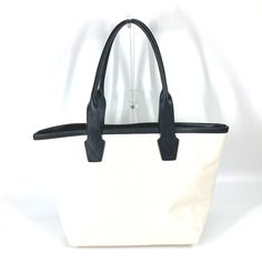 ◆100% (Genuine)◆ Iem No. G-240125-118 Brand BALENCIAGA Model number 692068 Item Tote Bag Model jumbo logo small Line By color Gender Women Color white Material Canvas, Leather Accessories storage bags Size cm (approx.): W28 x H26 x D17inch (approx.): W11.0 x H10.2 x D6.7 Item Rank AB rank Condition 【Outside】 (Surface) Scratches, Stain (Corners and edges) Peeling on corner edges 【Inside/Other】(Inner)Scratches , Stain If you have any questions about the product details, please contact us at any time. I will update item description for you. BALENCIAGA 692068 Tote Bag jumbo logo small white Women JASH Mark certification What is the JASH Mark? "JASH" is an abbreviation for "Japan ".It means that the mark certifies that the item is a " item sold by an honest Japanese company". We are a certified Balenciaga Tote Bag, Balenciaga Model, Balenciaga Tote, Bag Model, Hermes Bags, Storage Bags, Large Bag, Accessories Storage, White Material