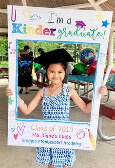 Kindergarten Graduation Themes, Kindergarten Graduation Pictures, Kindergarten Party, Graduation Photo Booth