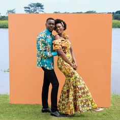 Congo wedding African couple African wedding dress in asoebi style #africanwedding #congoweddingdress African Fashion Week, Monsieur Madame, African Fashion Designers